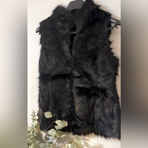 White House Black Market faux fur vest, Size S